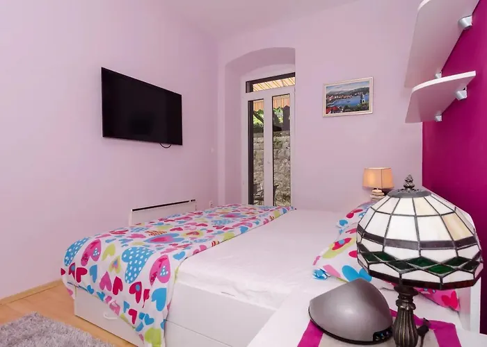 Apartment Djivo